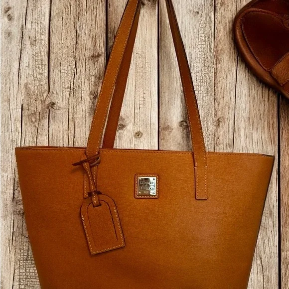 Dooney & Bourke Vintage Tan Leather Tote with Gold Hardware - Picture 4 of 13